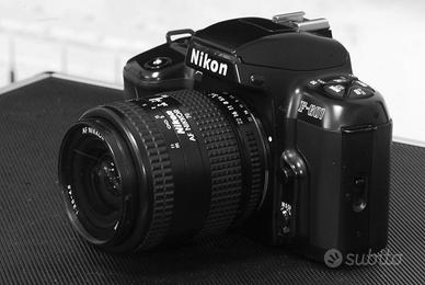 NIKON  F601 AF + 28-70mm 3.5/4.5 in perfetto stato