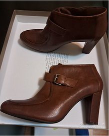 Stivaletti di cuoio da donna, Bruno Premi