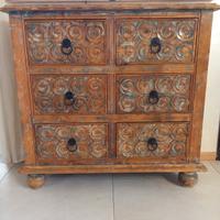 cassettiera tibetana 