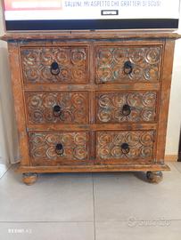 cassettiera tibetana 