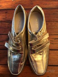 Comode scarpe donna dorate n.39
