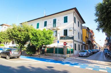 2 LOCALI A GROTTAMMARE