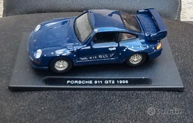 Modellini auto Porsche 911 GT2 1996 IXO Models 