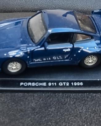 Modellini auto Porsche 911 GT2 1996 IXO Models 