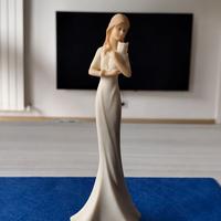 Statua di Veronese:"Ragazza con gattino"-alt.cm.27