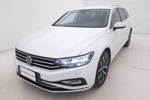 Volkswagen Passat Variant Executive DSG BR134838 2