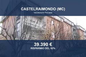 Immobile in asta di 205 m² con box auto a Castelra