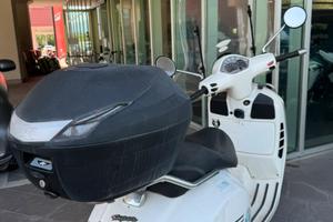 Vespa 300 gts ie super