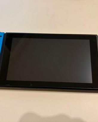 Nintendo Switch + Custodia Supermario