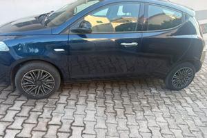 Lancia YPSILON 1200 GPL