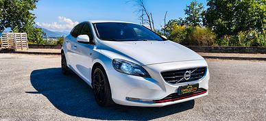 VOLVO V40 1.6 DIESEL 114 CV- OCEAN RACE- PERFETTA 
