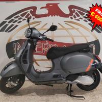 Piaggio Vespa 300 GTS Super Sport nuova