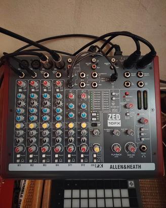 Mixer Allen & Heat ZED 10 FX 