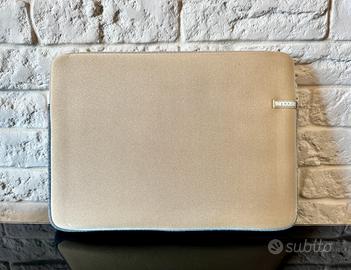 Custodia Notebook Incase