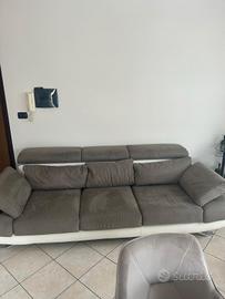 Divano tre sedute 