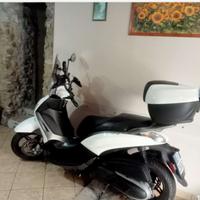 Beverly 350 sport touring 2018