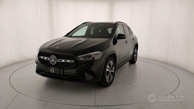 MERCEDES-BENZ GLA 200 d automatic
