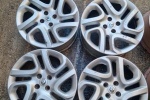 4 gomme e cerchi 17 Renault Captur