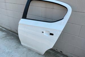 Opel Corsa 2016 porta usata posteriore sinistra