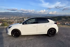 OPEL CORSA GS LINE