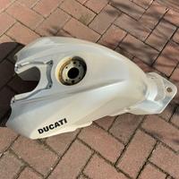 Serbatoio carburante Ducati streetfighter 848 1098