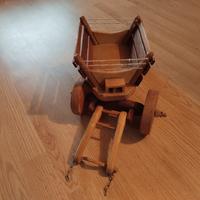 Carretto giocattolo in legno, artigianale