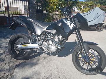 KTM 640 DUKE II BLACK