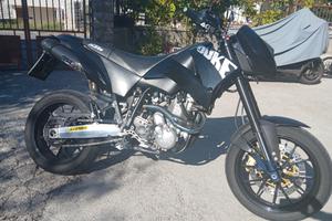 KTM 640 DUKE II BLACK