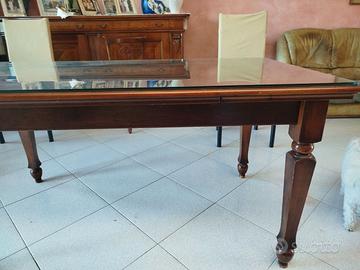 Tavolino con sedie