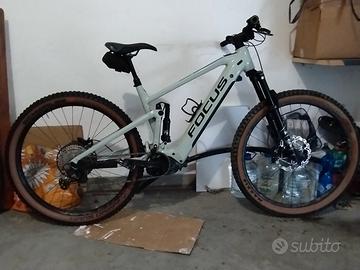 bicicletta e-bike focus 
