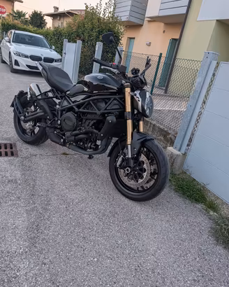 Benelli 752 s   anno 2025
