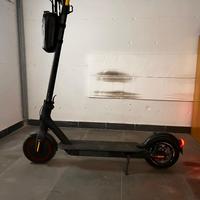 Monopattino elettrico XIAOMI pro 2