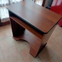 tavolo porta pc con ruote