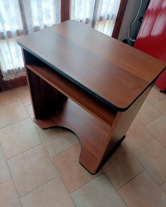 tavolo porta pc con ruote
