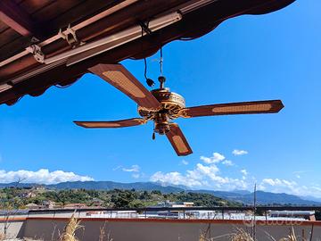 VENTILATORE CON PALE