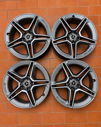 Cerchi 19 Mercedes AMG perfetti
