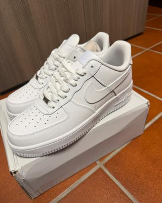 Nike Air Force 1 White 42 Nuove Mai Usate