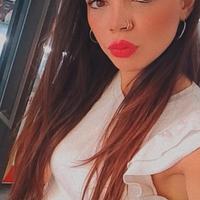 Banconista e addetta alle pulizie