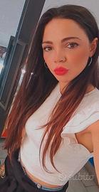 Banconista e addetta alle pulizie