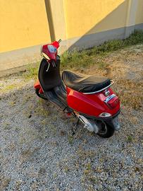 Vespa lx50