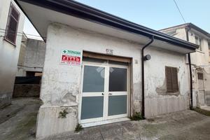 3 LOCALI A CERVINARA