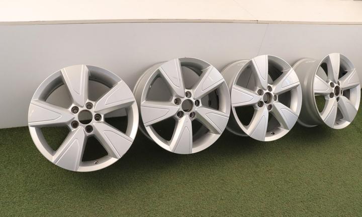 Cerchi in lega Volvo Originali XC40 XC60 17 Ford