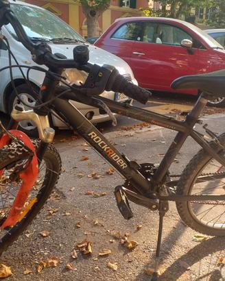Mountain Bike misura 24 Rockrider (ritiro Ostia)