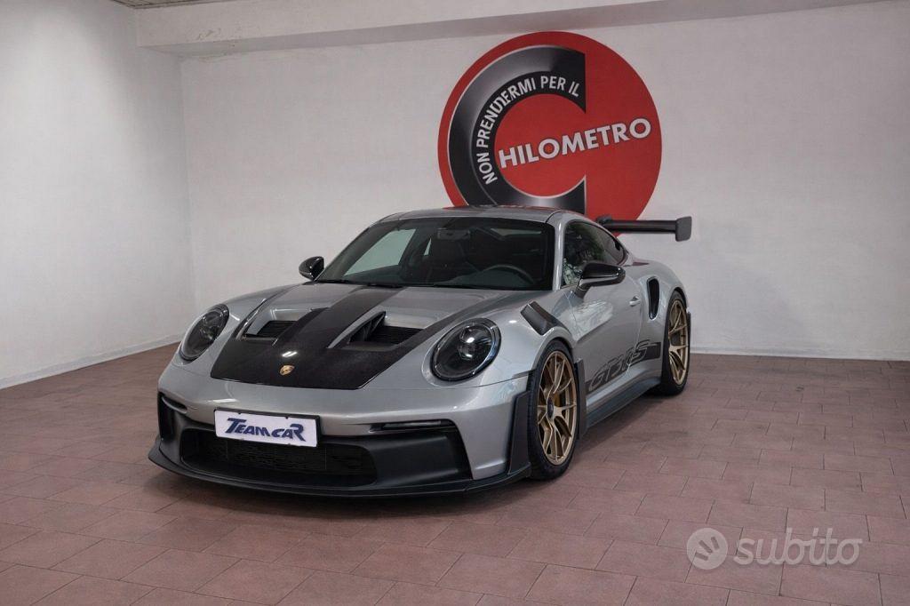 PORSCHE 911 (992)