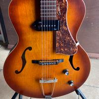 Godin 5th Avenue Kingpin P90