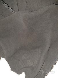 stoffe in crepe nera
