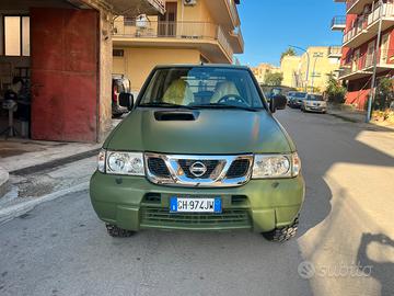 Nissan terrano 2 3.0