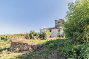 CASA INDIPENDENTE A SUTRI