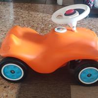 automobilina  bambini giocattolo 