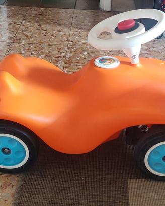 automobilina  bambini giocattolo 